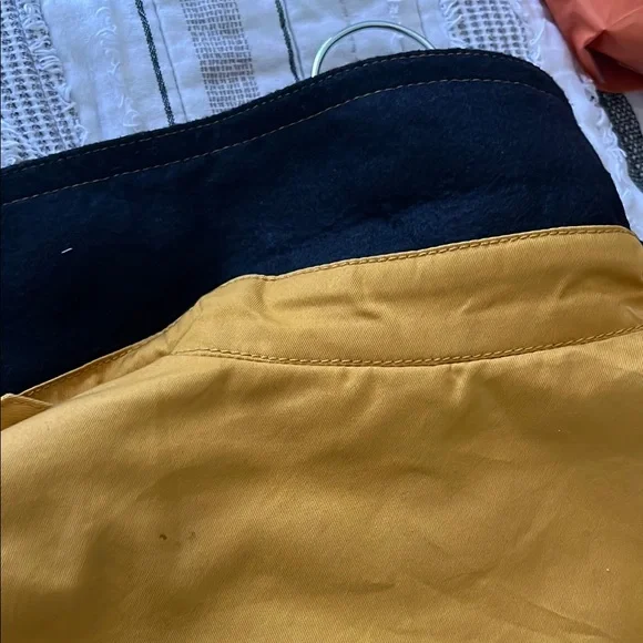 Banana Republic Golden Trench Coat - Picture 6 of 8